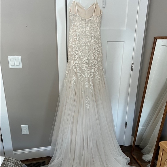Strapless fit&flare wedding dress - Picture 4 of 4